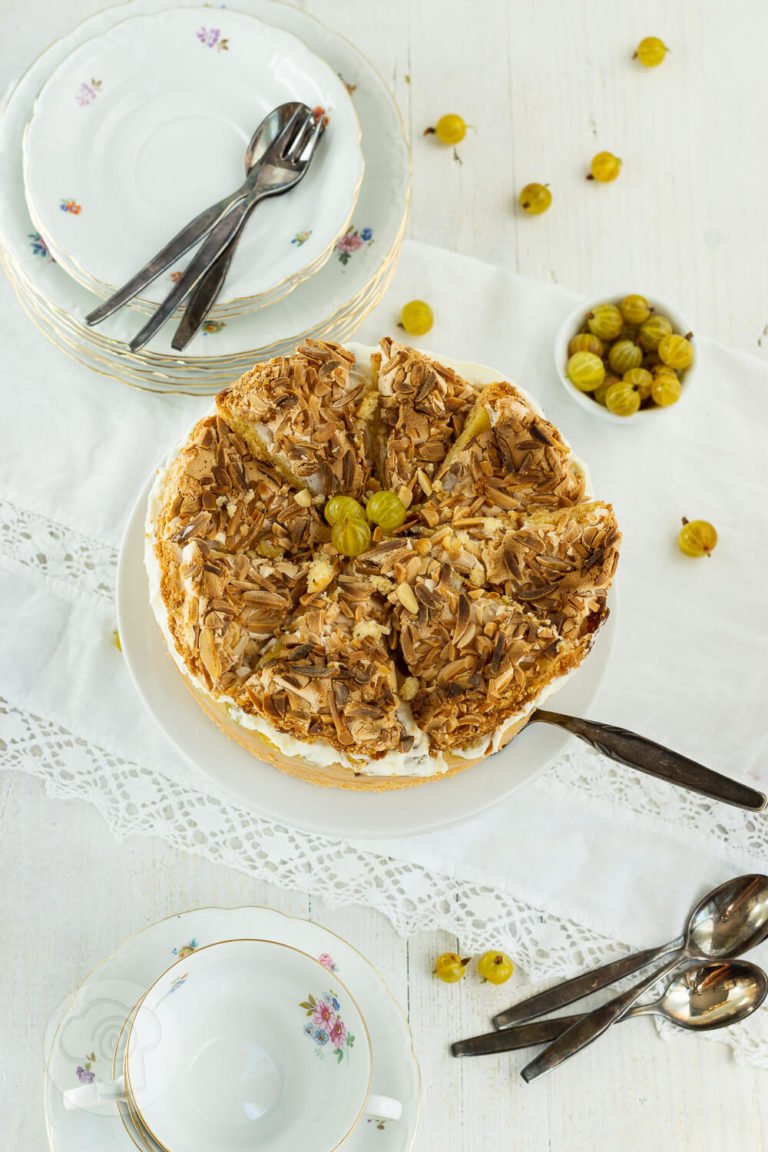 Stachelbeertorte mit Baiser - Küchentraum &amp; Purzelbaum