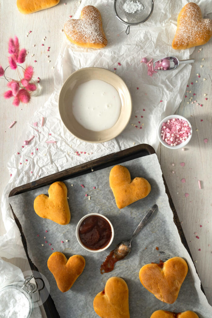 Herz-Krapfen - Herz-Berliner aus dem Backofen gebacken