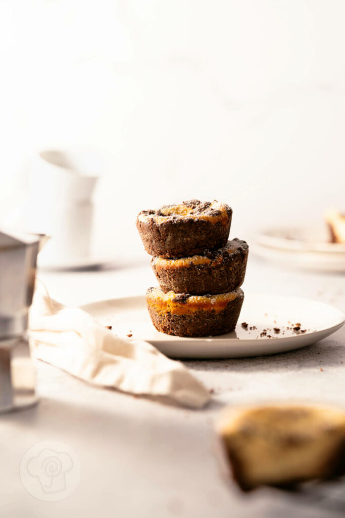 Einfache Zupfkuchen Muffins gestapelt