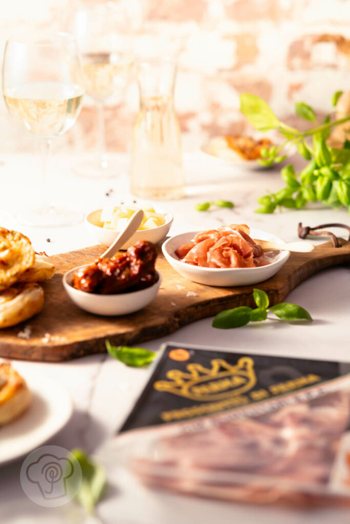 Blätterschnecken mit Parmaschinken