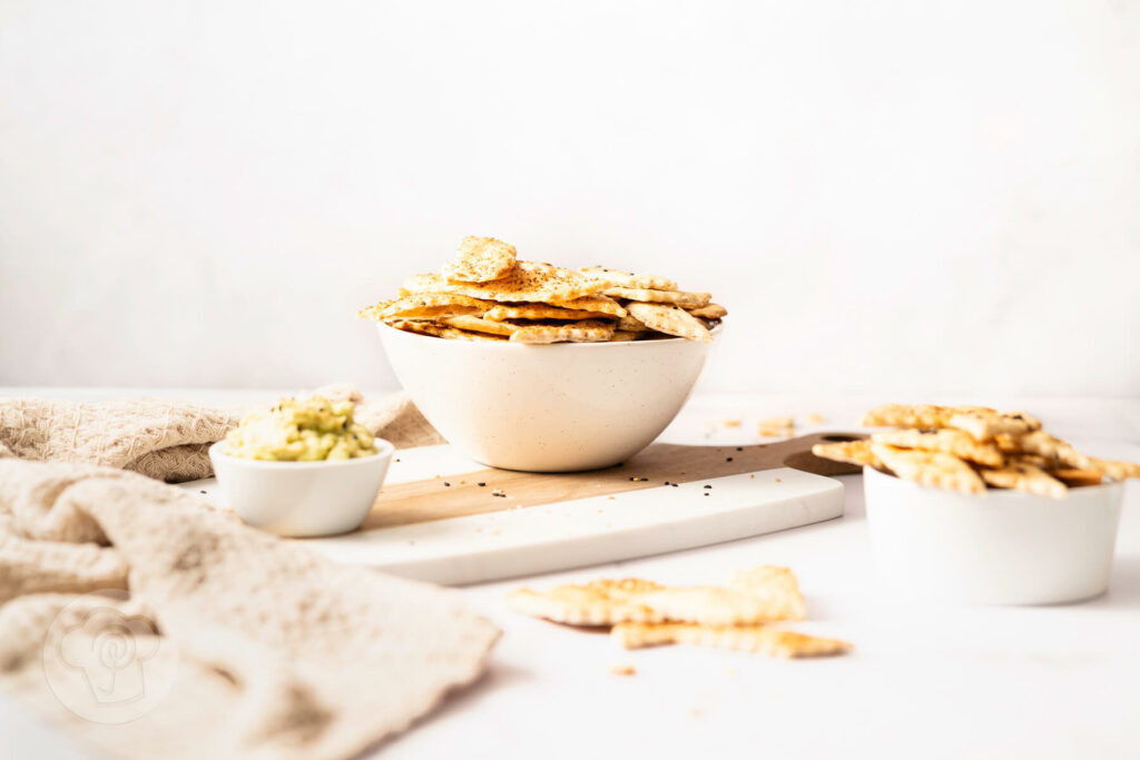 Knusprige Cracker mit Sauerteig