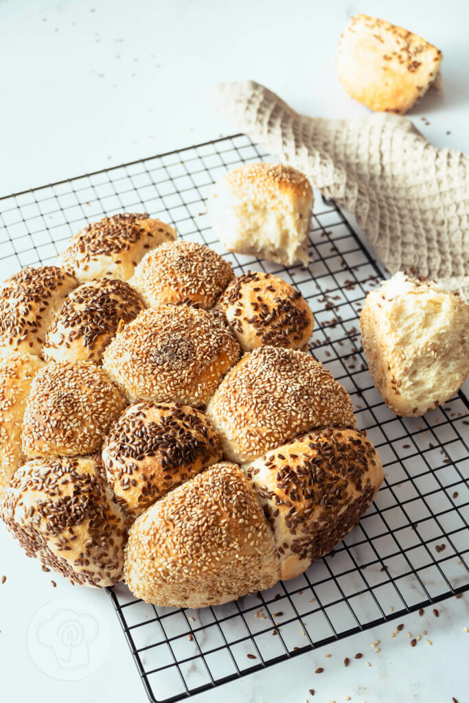 Einfache Brötchensonne - Partybrötchen aus Hefeteig