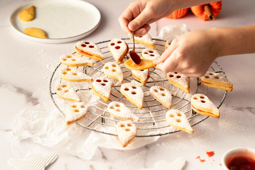 Einfache Geisterkekse zu Halloween - Zubereitung